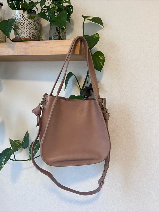 Madewell Handbags - Madewell Sydney Shoulder Bag in Mauve